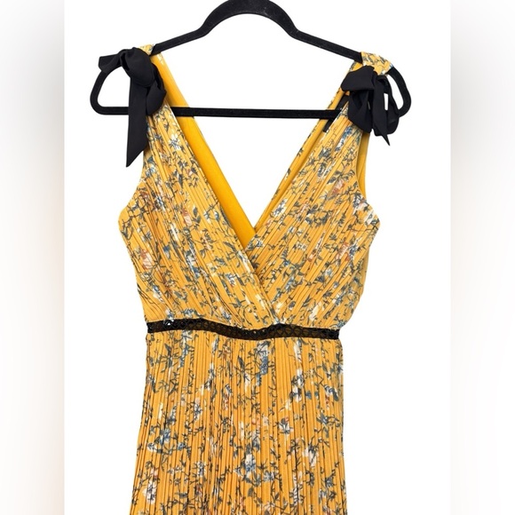Lulus Such Sophistication Yellow Black Floral Tiered V Neck Maxi Gown Size XS - Picture 2 of 7